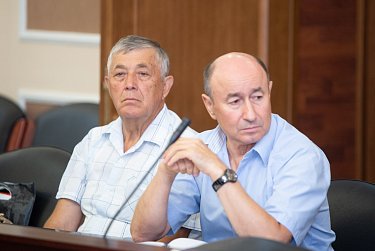 Александр Куниловский встретился с депутатами, работающими на постоянной основе